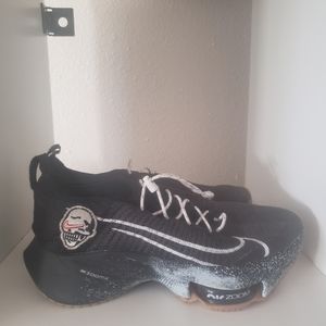 Nike size 6.5 Air Zoom Temp Next